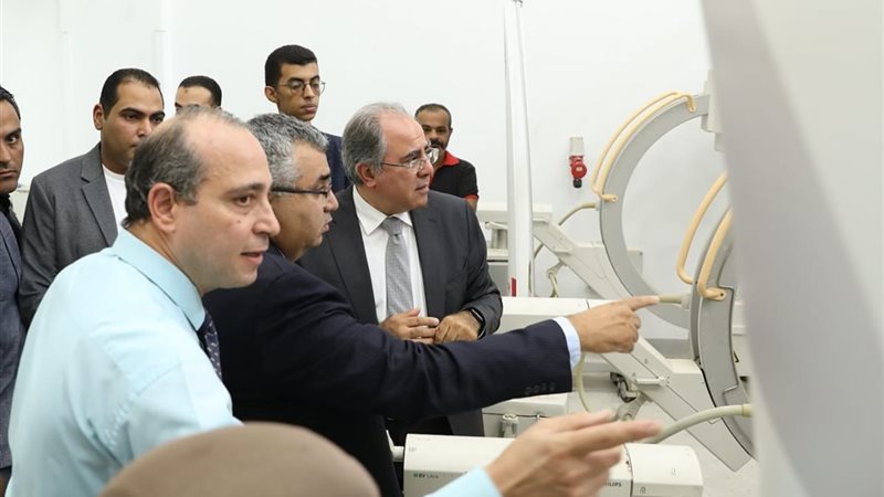 د. محمد فوزي، مستشار