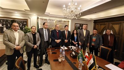 عصام الصباحي يتقدم بأوراق ترشحه على رئاسة حزب الوفد