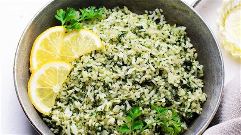 طريقة الأرز بالسبانخ