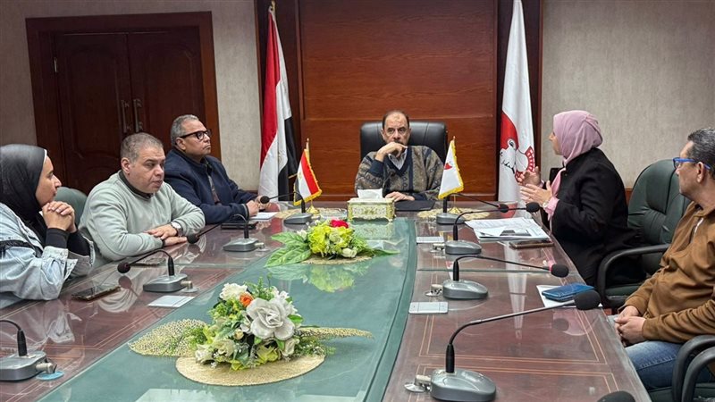 اجتماع محافظ سوهاج