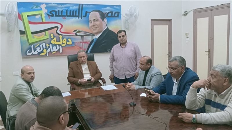 تعليم أسيوط يتابع