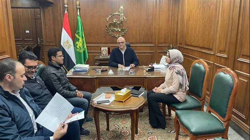 استعدادات معرض كنوز