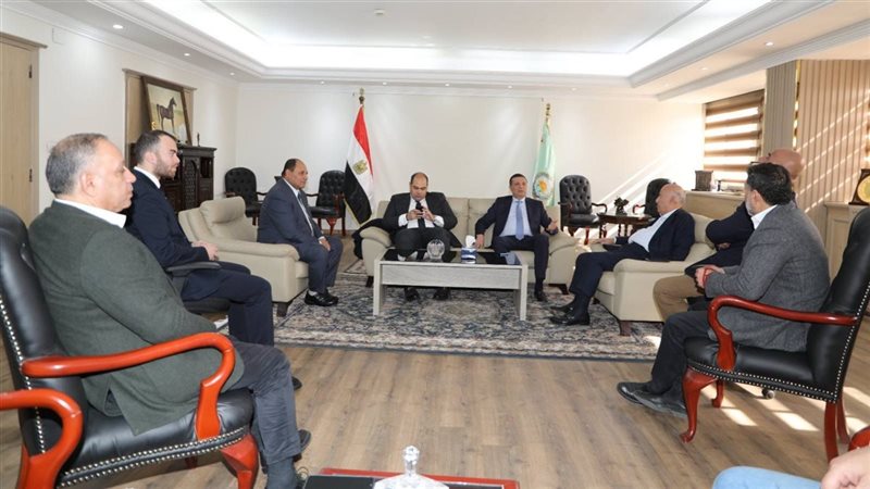اجتماع وزير الزراعة