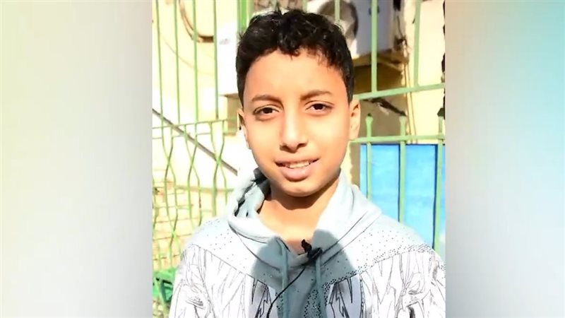 احد طلاب الصف الأول