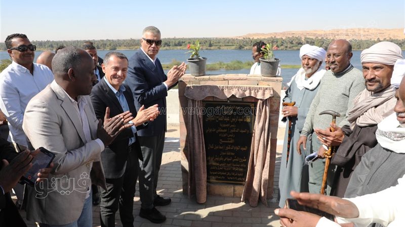 محافظ أسوان يفتتح