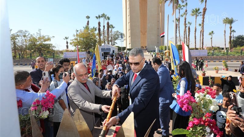 إيقاد الشعلة أمام