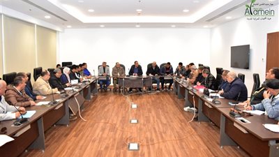 رئيس جهاز العلمين الجديدة يجتمع بالمكاتب الاستشارية لمتابعة تنفيذ المشروعات