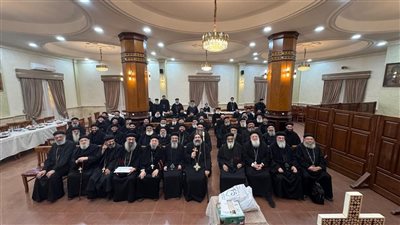 الأنبا أكسيوس يناقش ترتيبات الخدمة في إيبارشية المنصورة