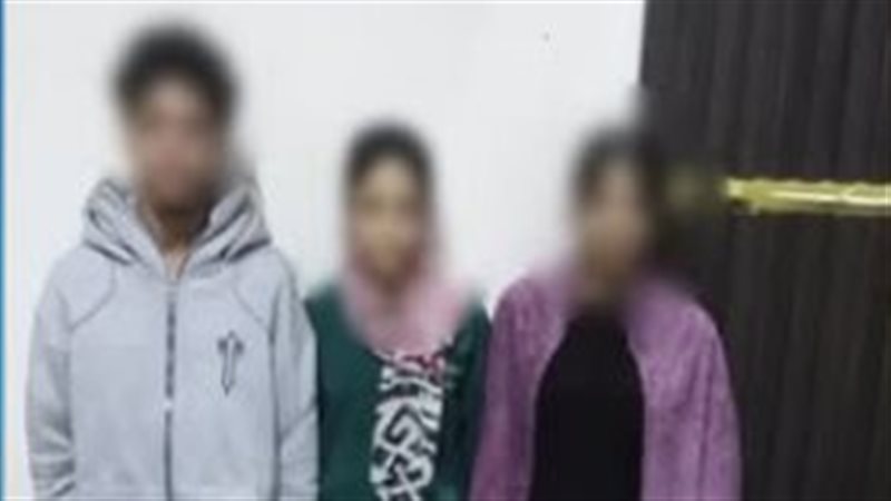 القبض على 3 طلاب