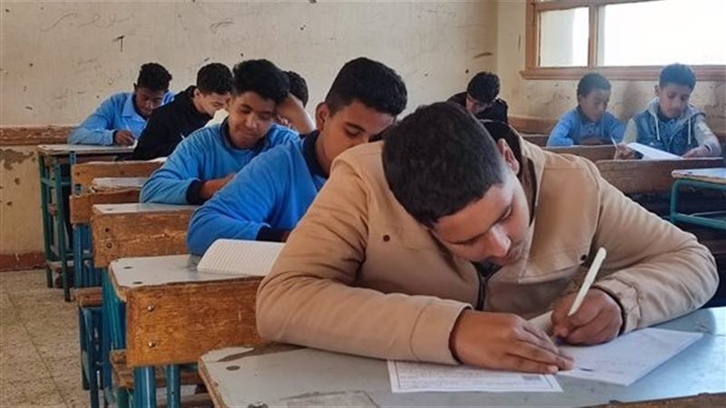 طلاب الصف الثالث