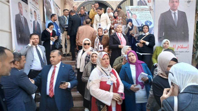 اقبال كثيف بانتخابات