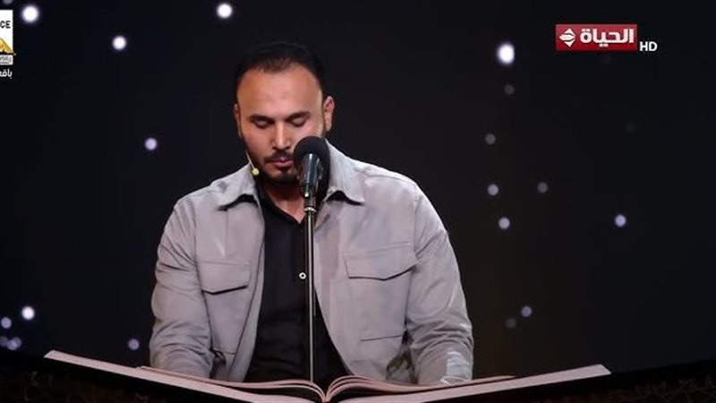إشادات لافتة بالقارئ