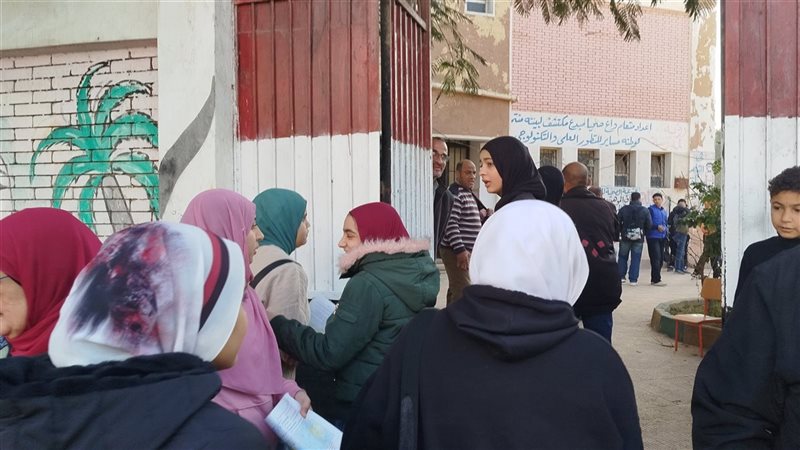 طلاب الشهادة الإعدادية