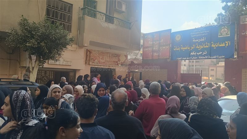 لجان الامتحانات 