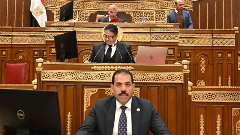 الشيوخ يناقش أزمة
