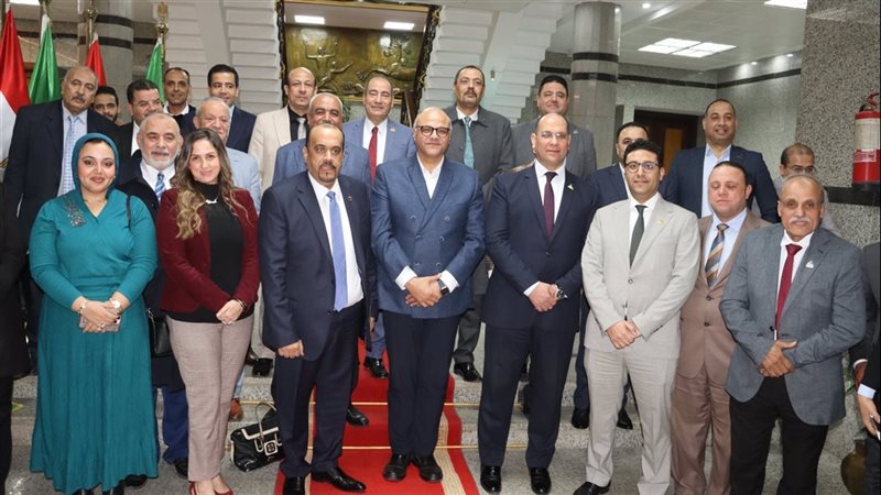 محافظ القليوبية خلال