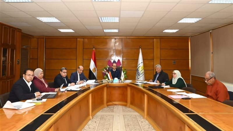 اجتماع رئيس جامعة
