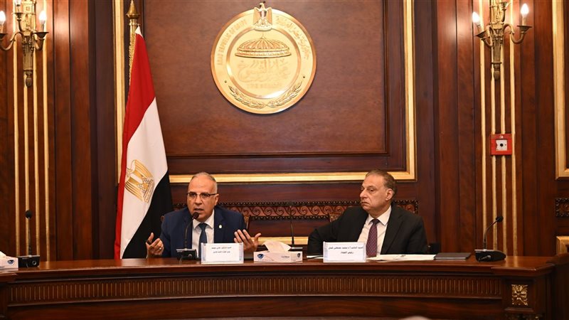 وزير الرى بلجنة العلاقات