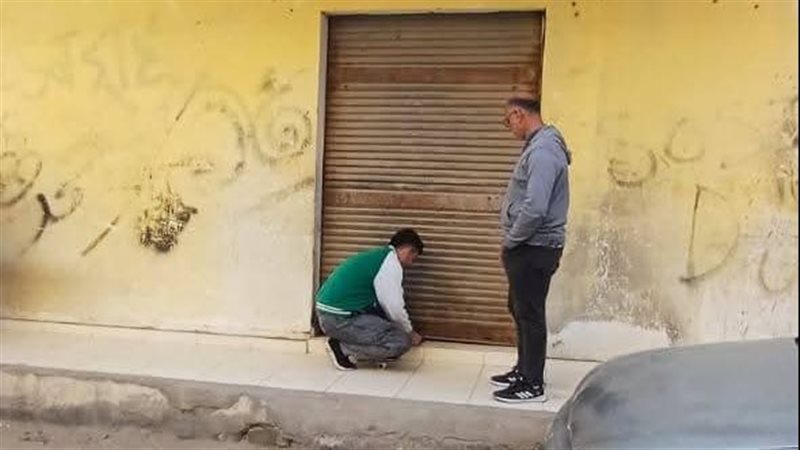 غلق عدد من الورش
