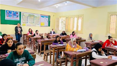 طلاب الإعدادية بالإسكندرية عن امتحاني الإنجليزي والهندسة: بعض الأسئلة صعبة وتحتاج إلى وقت أطول (فيديو) 