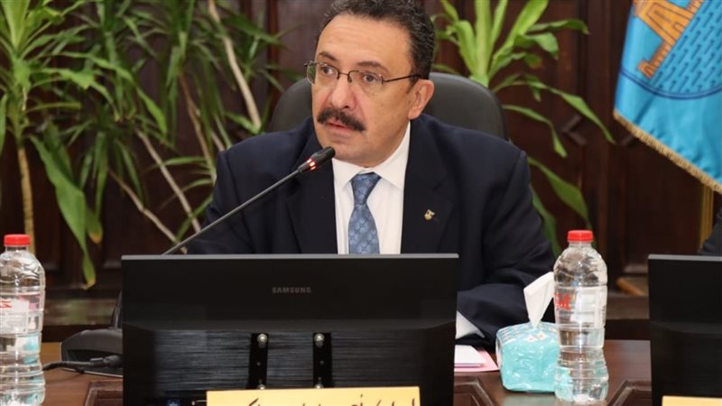 الدكتور أحمد عبد