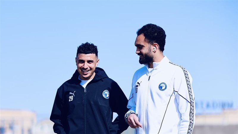  وصول فريق بيراميدز