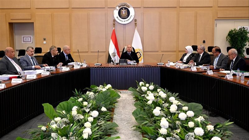 اجتماع المهندس كامل