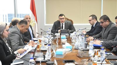 وزير الإسكان: المرحلة الحالية تتطلب تضافر الجهود لتسريع وتيرة تنفيذ المشروعات