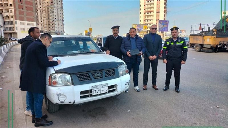 فحص عوادم 241 سيارة