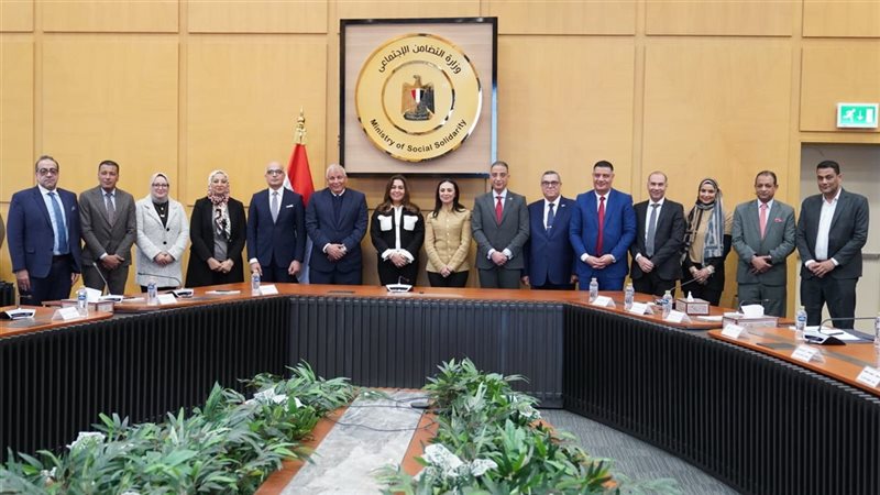 جامعة عين شمس 