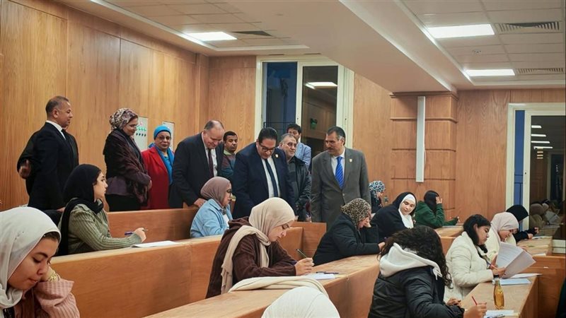 رئيس جامعة القاهرة