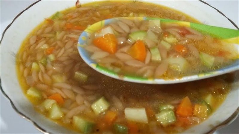 شوربة اللسان عصفور