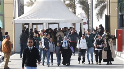مليون زائر في معرض القاهرة الدولي للكتاب في أول يومين