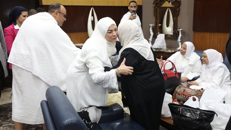 مغادرة فوج معتمري