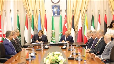 الاكاديمية العربية للعلوم والتكنولوجيا توقع مذكرة تفاهم مع الشركة المصرية لناقلات البترول