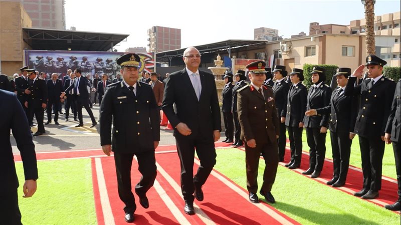 محافظ القليوبية خلال