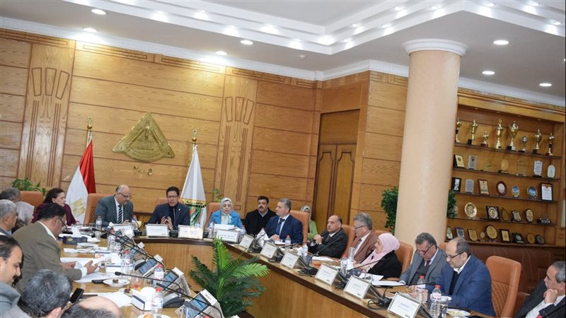 جامعة بنها، فيتو