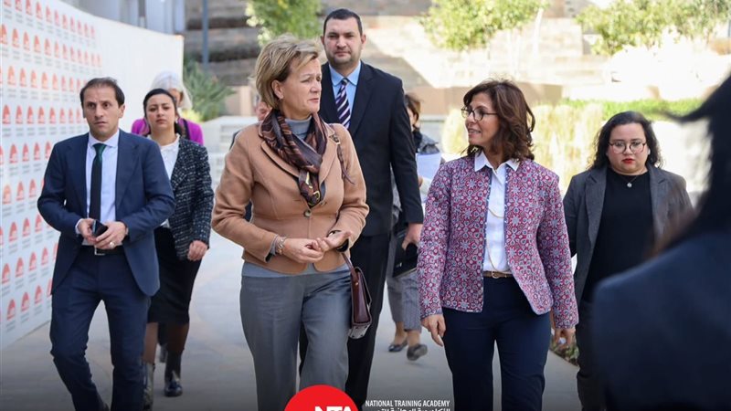 زيارة سفيرة الاتحاد