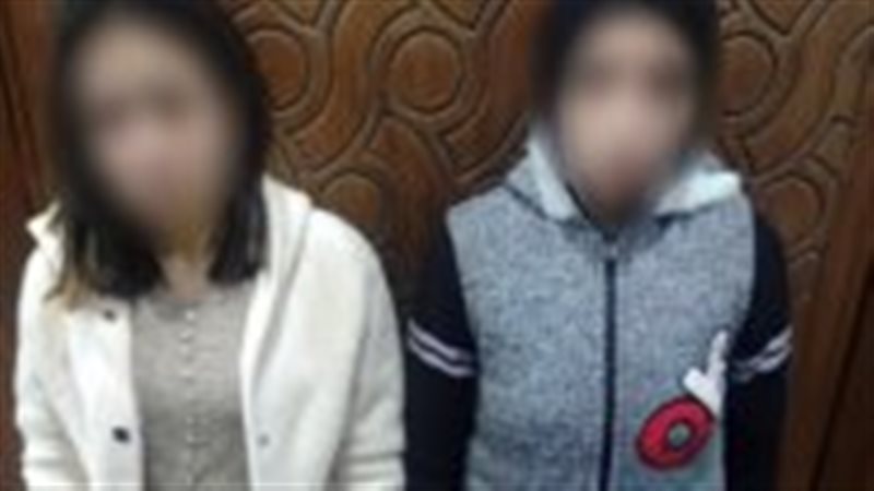 ضبط 5 سيدات لممارسة