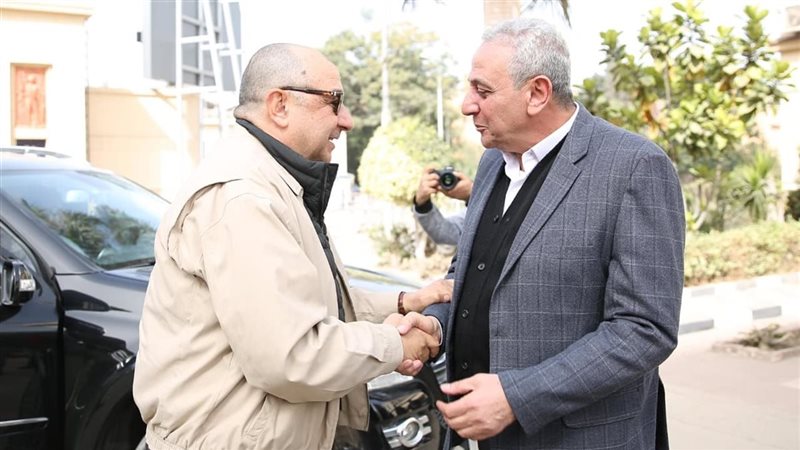 محافظ الغربية يستقبل