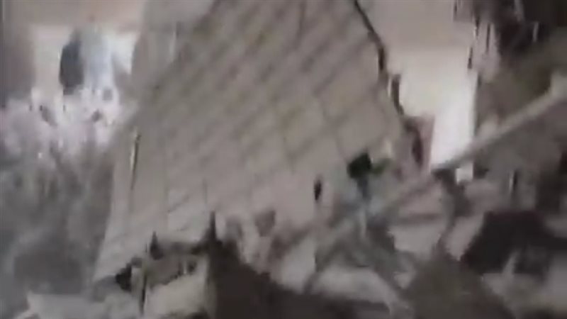 انهيار جزئي لعقار