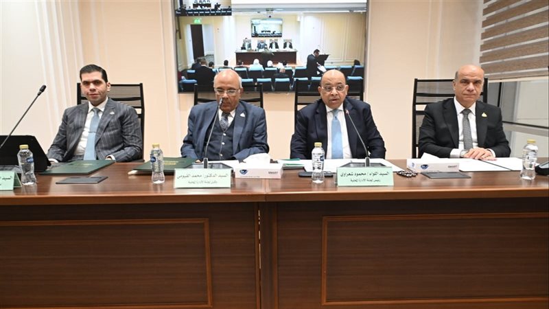اجتماع لجنة الإدارة