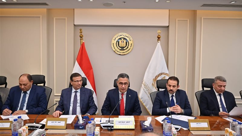وزيرا التموين والزراعة