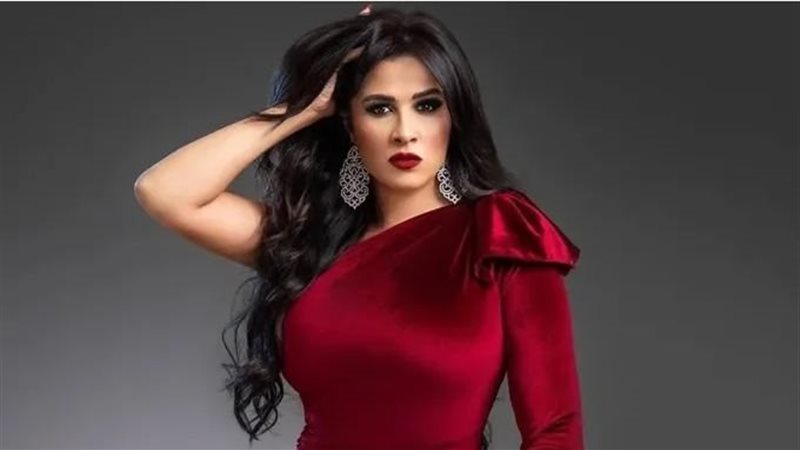 ياسمين عبدالعزيز