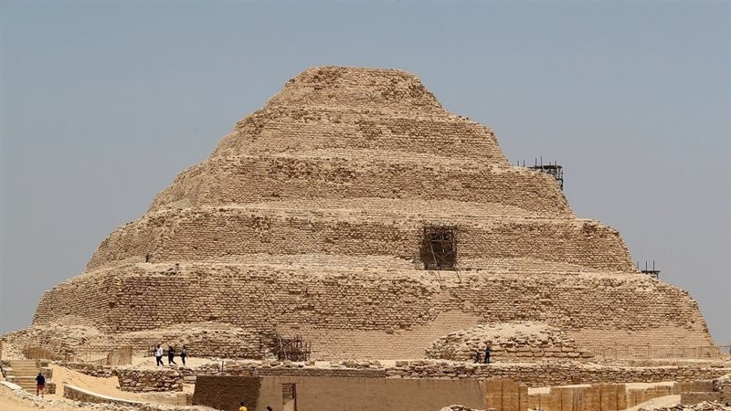اكتشاف معالم أثرية