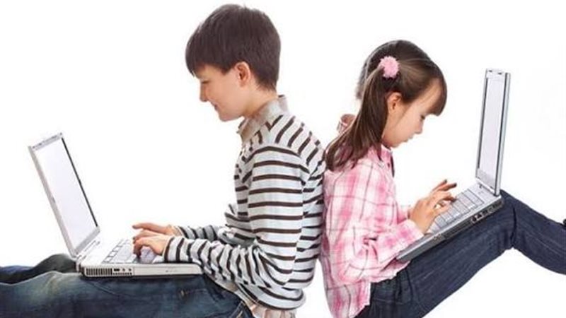 استخدام الأطفال للشاشات