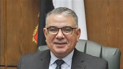 جامعة عين شمس تصدر قرارات جديدة بتعيين وتكليف رؤساء أقسام بكلية التجارة