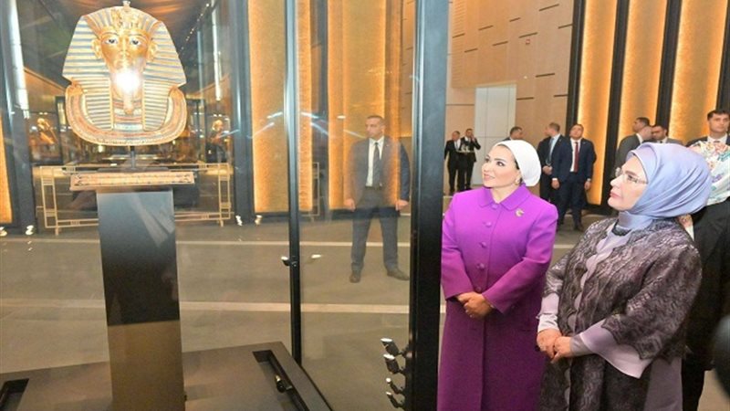 زيارة قرينتي السيسي