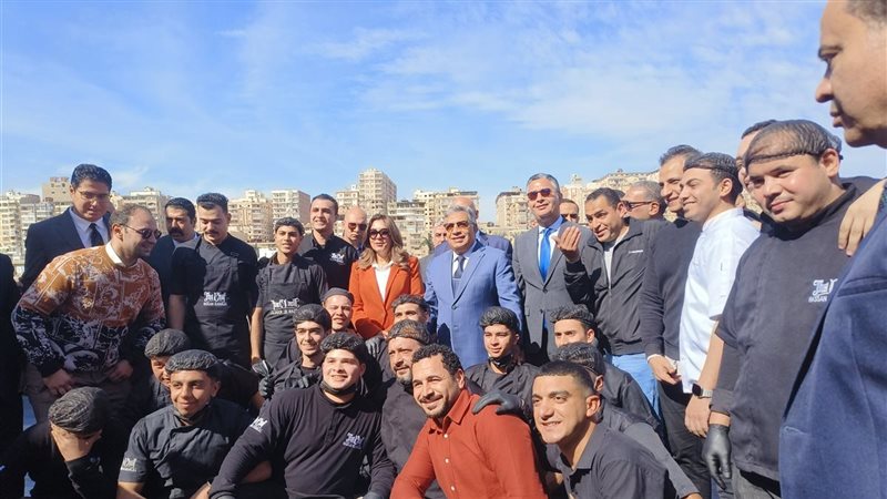 وزيرا التنمية المحلية