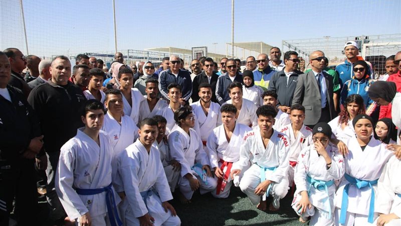 وزير الرياضة ومحافظ